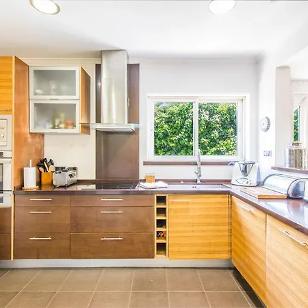Sleeps 9 With Pool Air Con And Wifi Villa Birre